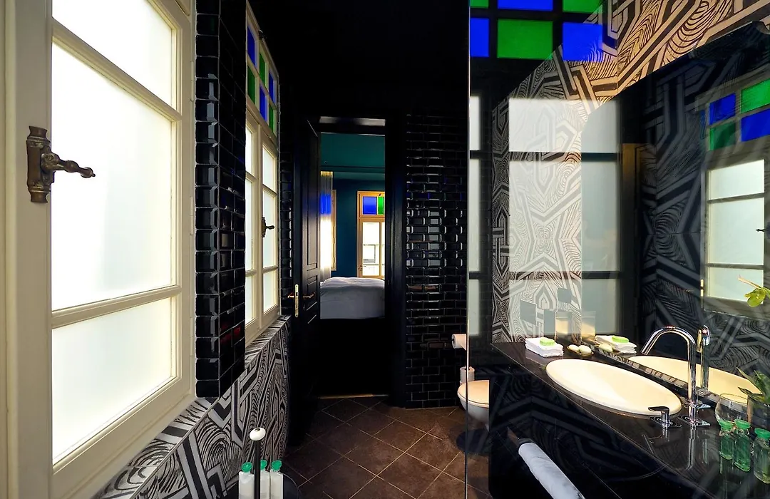 Alma Boutique Hotel & Lounge-1